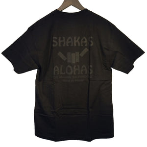 [Shakas x Alohas] Shaka Logo Tee (シャカ ロゴ 半袖 Tシャツ) 『黒／黒』